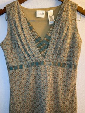 Axcess Teal & Tan Geometric V-Neck Knit Top